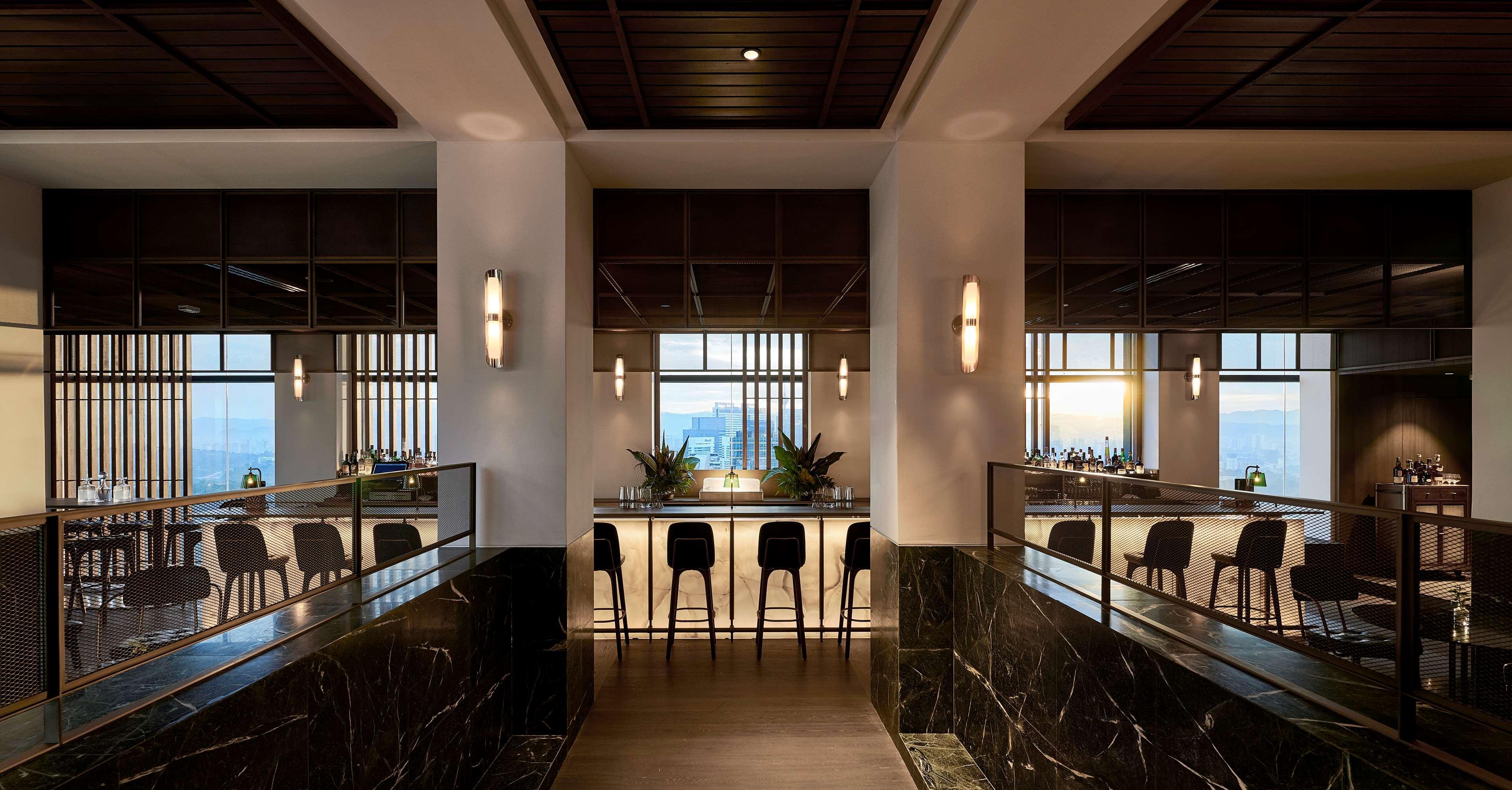 Alila Bangsar Kuala Lumpur Hotel Екстериор снимка The bar at the 19th floor