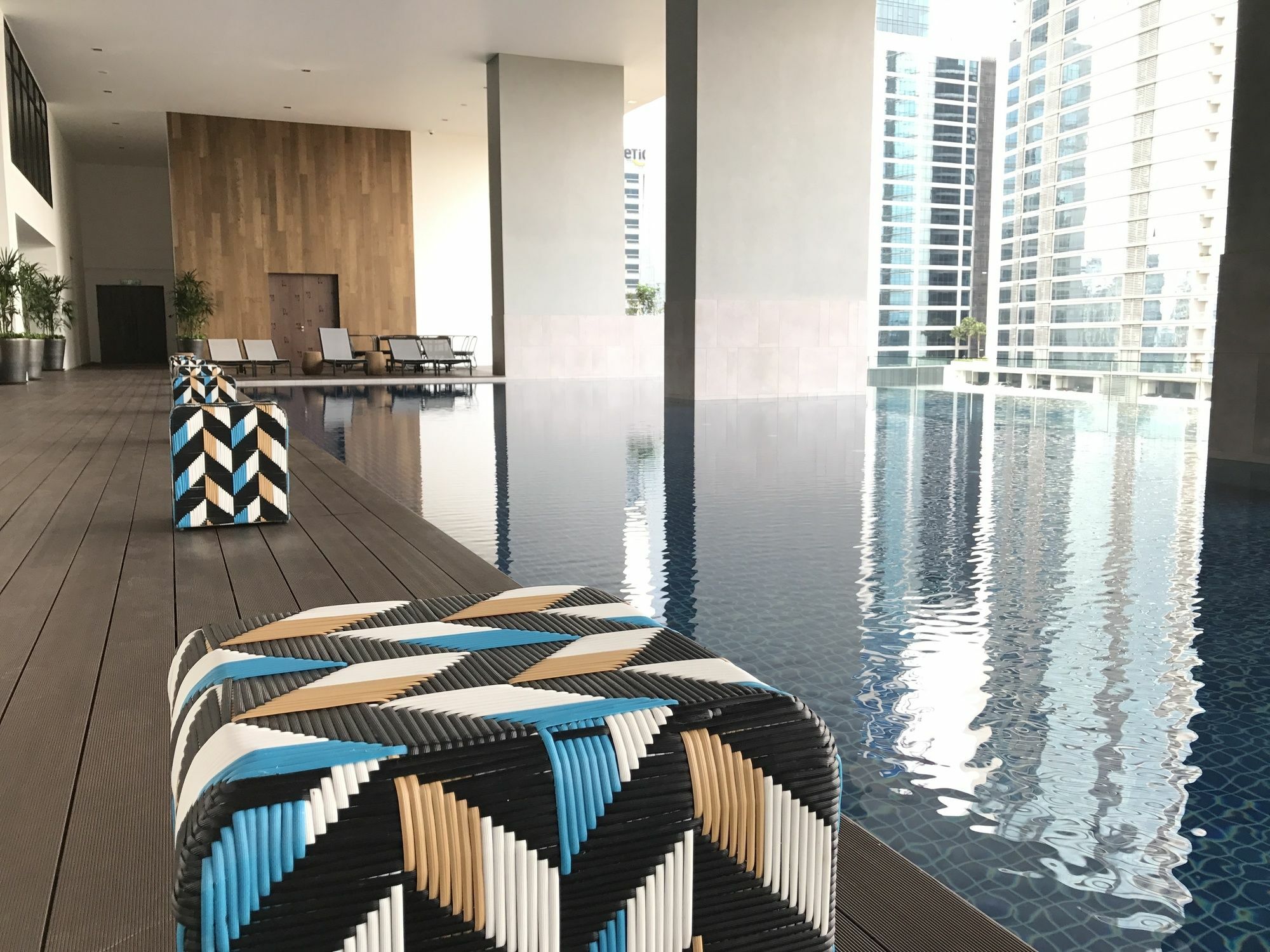 Alila Bangsar Kuala Lumpur Hotel Екстериор снимка The Sky Pool at The Landmark